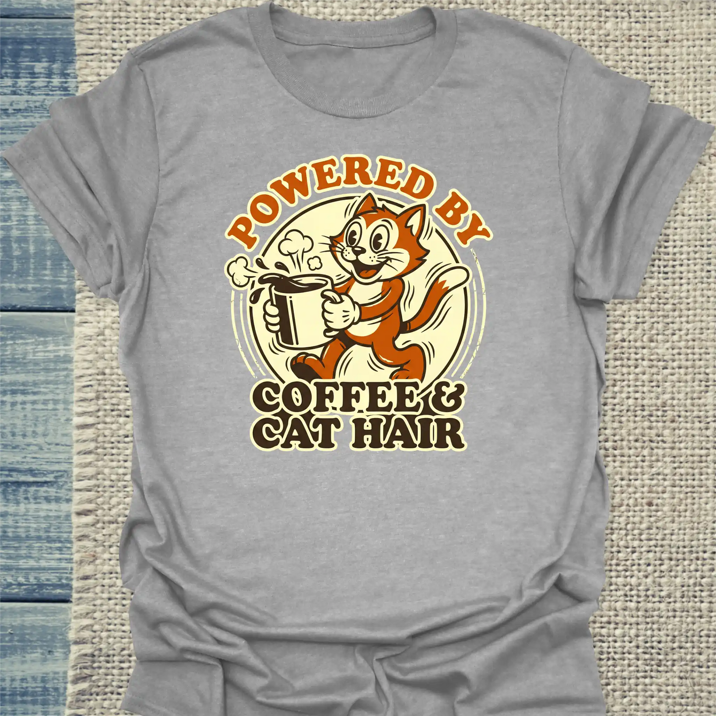 T-Shirt - Powered by Coffee & Cat Hair - Unisex - Katze & Kaffee Grau
