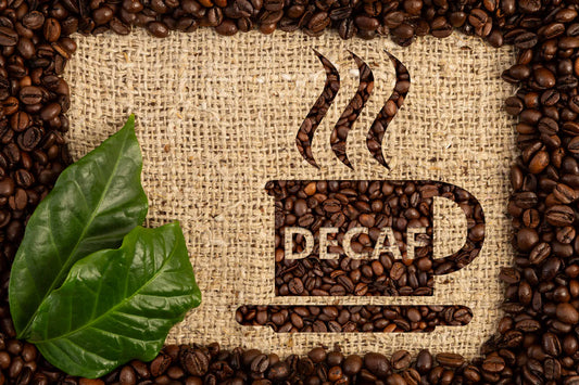 Decaf & Co.: Was du über entkoffeinierten Kaffee wissen solltest