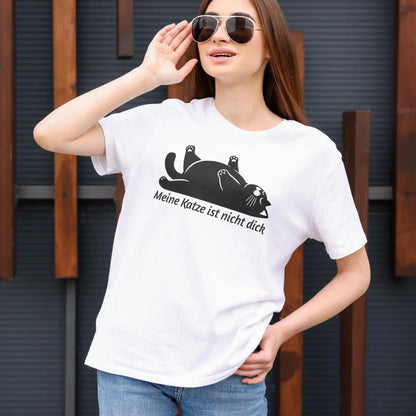 Meine Katze ist nicht dick - T-Shirt