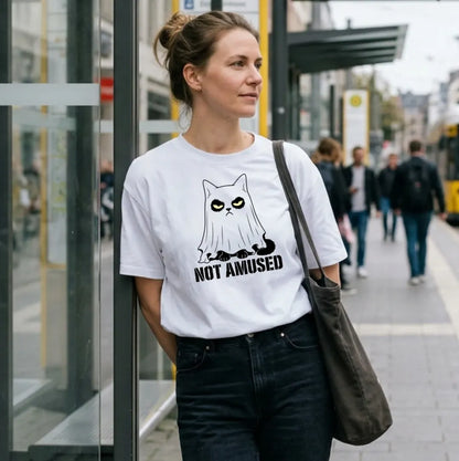 NOT AMUSED - T-Shirt