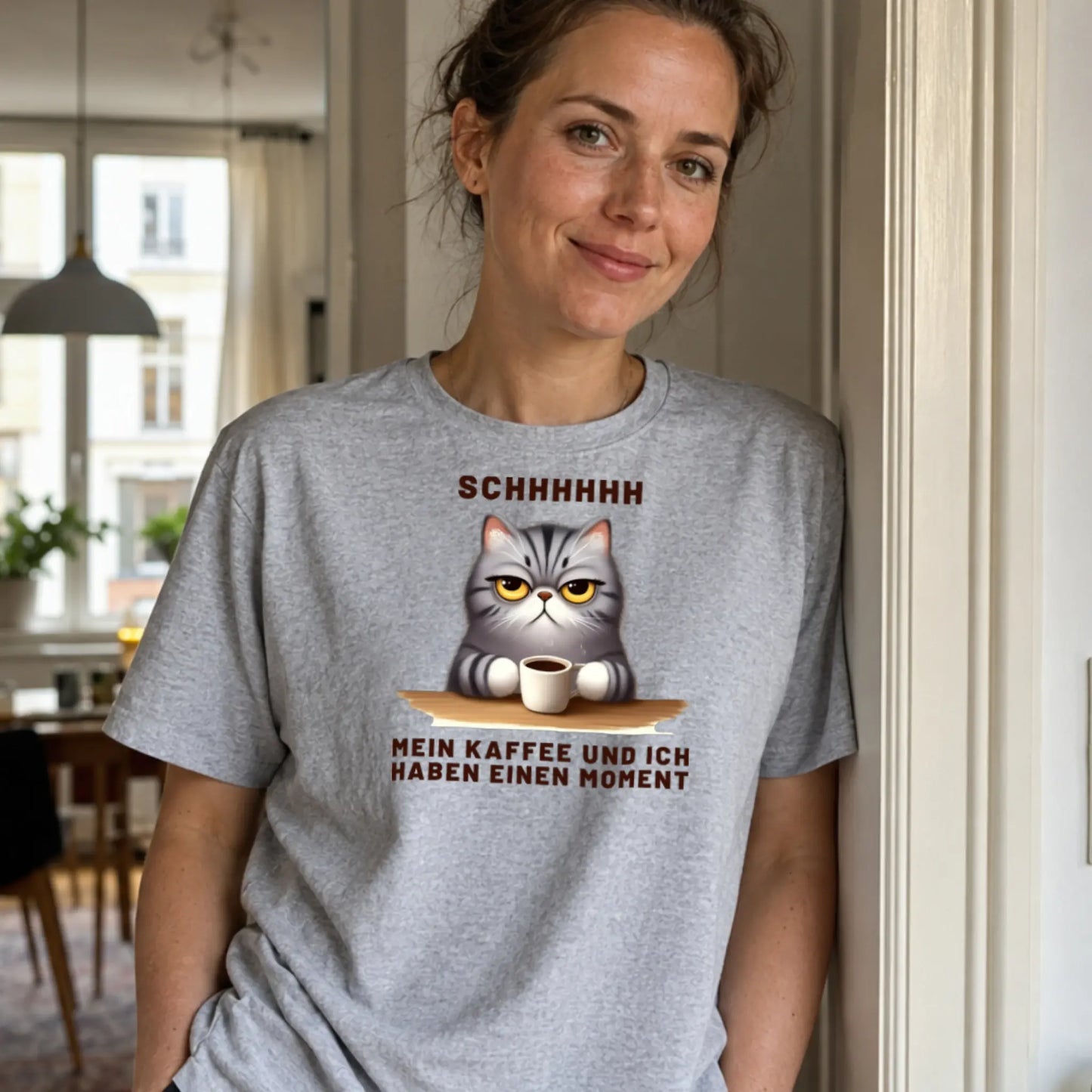 SCHHHHH - Mein Kaffee und ich haben einen Moment - T-Shirt