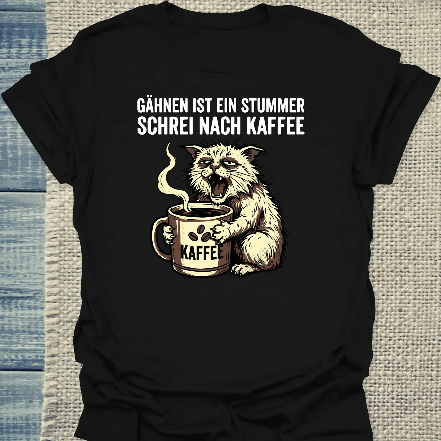 T-Shirt - Gähnen ist ein stummer Schrei nach Kaffeee - Unisex - Katze Schwarz