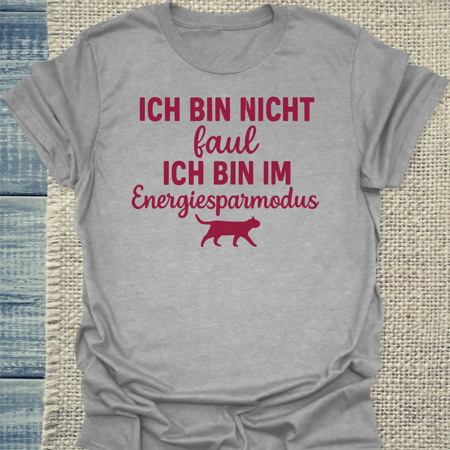 T-Shirt - Ich bin nicht faul. Ich bin im Energiesparmodus. - Unisex - Katze Grau