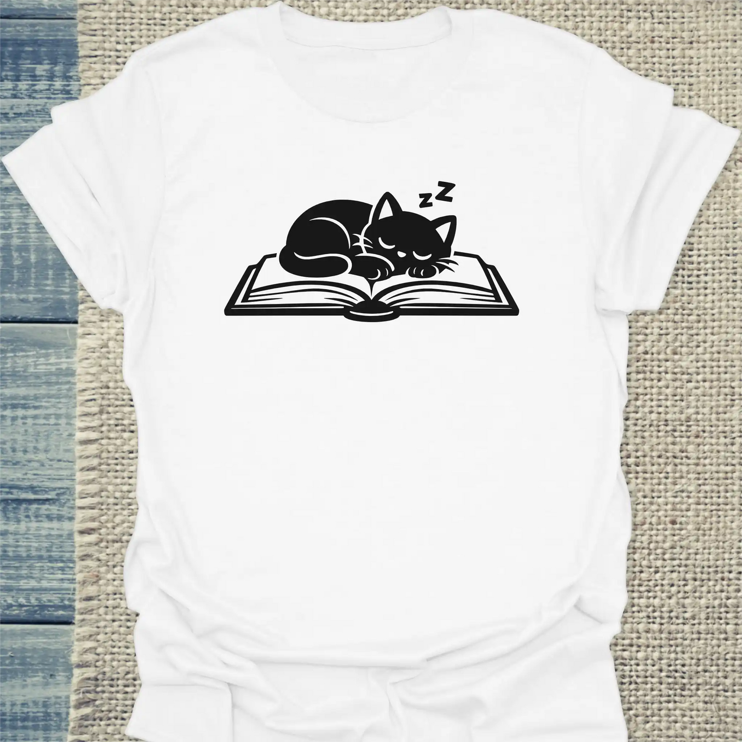 T-Shirt - Katze auf Buch - Unisex - Katze Weiß