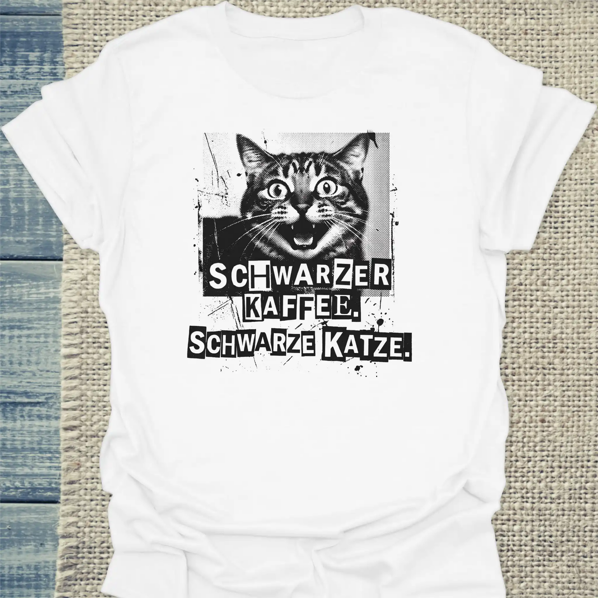 T-Shirt - Schwarzer Kaffee - Schwarze Katze - Unisex - Katze & Kaffee Weiß